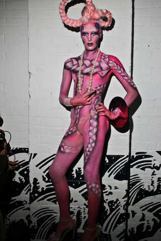 Illustration for article titled How Naked People Dress Up: A Night at the Skin Wars Fashion Show